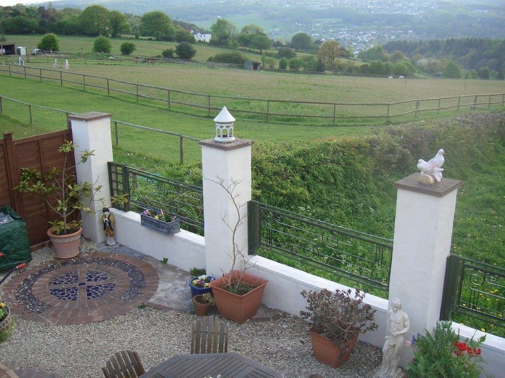 Dean Valley Panorama Bed & Breakfast 利德尼 外观 照片